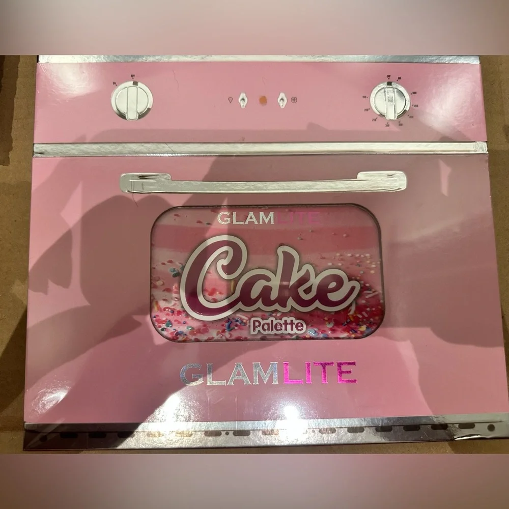 Glamlite Cake Pqlette BNIB